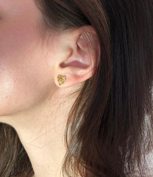 Amor Tiny Studs